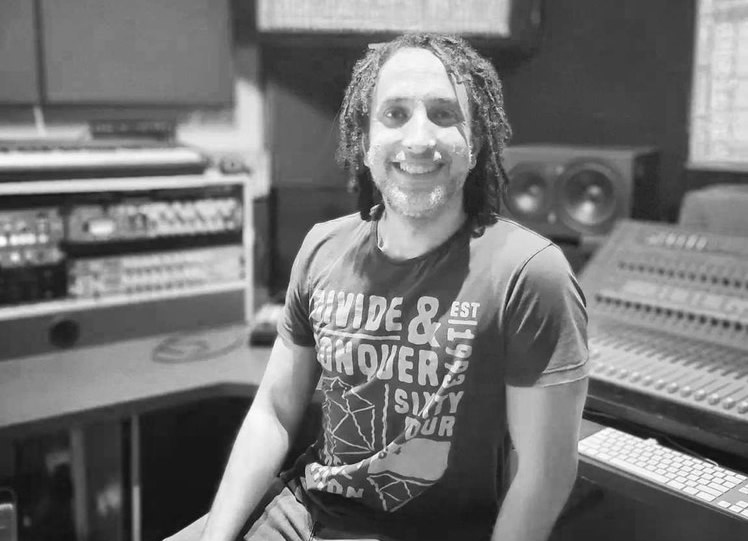 Ash Maklad Songwriter